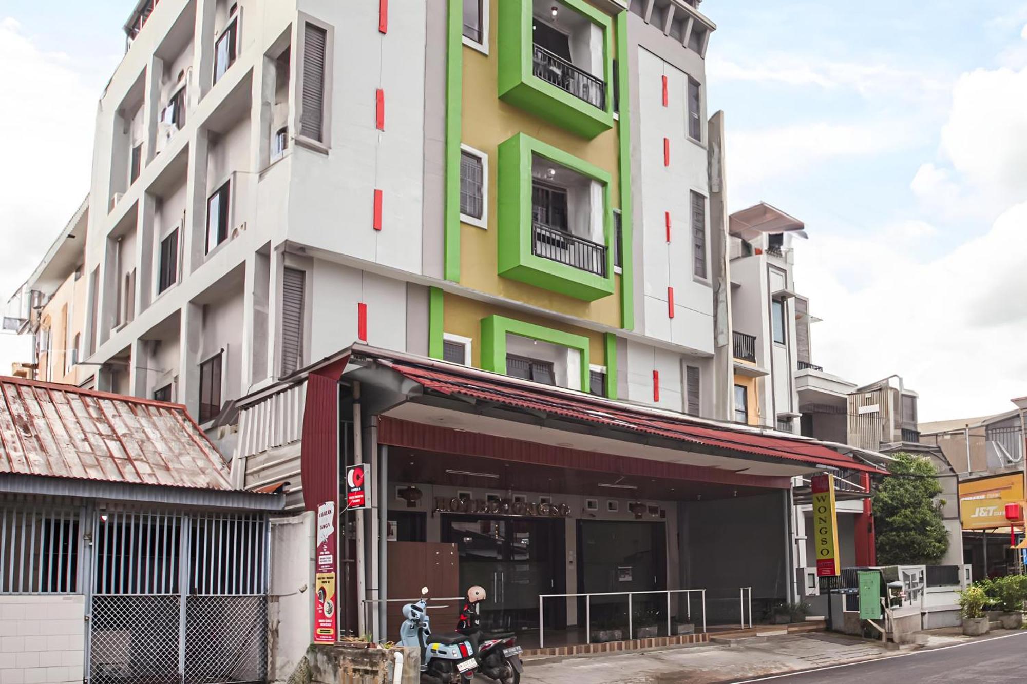 Capital O 93589 Hotel Wongso Syariah Pangkal Pinang Exterior photo
